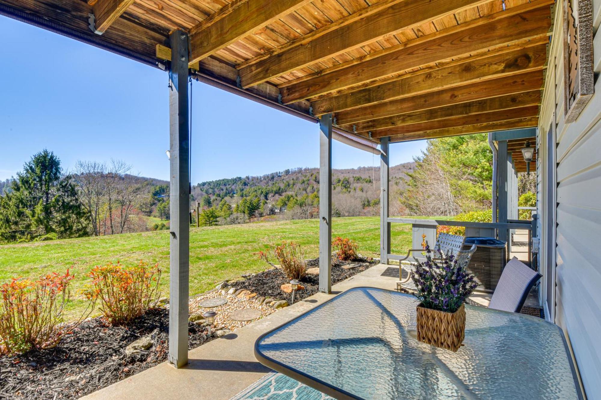 Newly Renovated Sky Valley Condo With Mountain Views Bagian luar foto