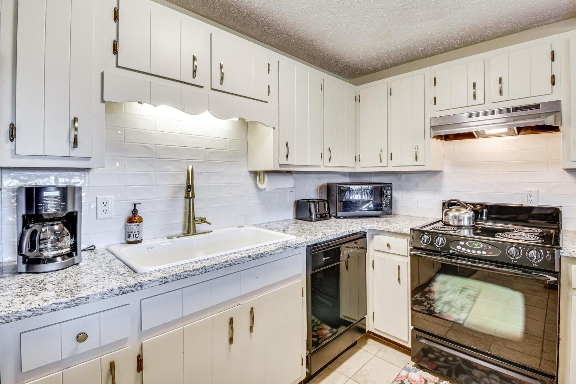 Newly Renovated Sky Valley Condo With Mountain Views Bagian luar foto