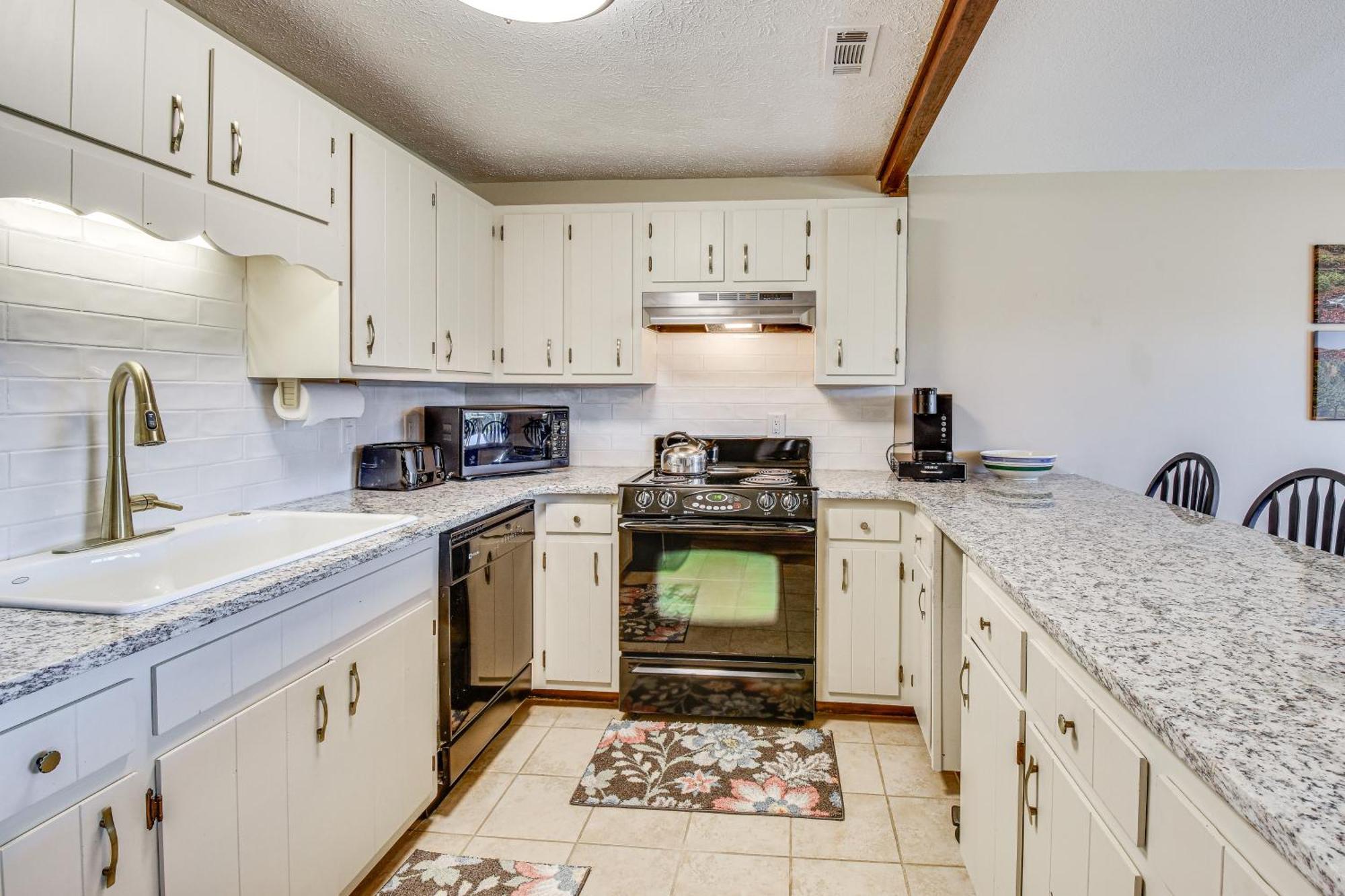 Newly Renovated Sky Valley Condo With Mountain Views Bagian luar foto