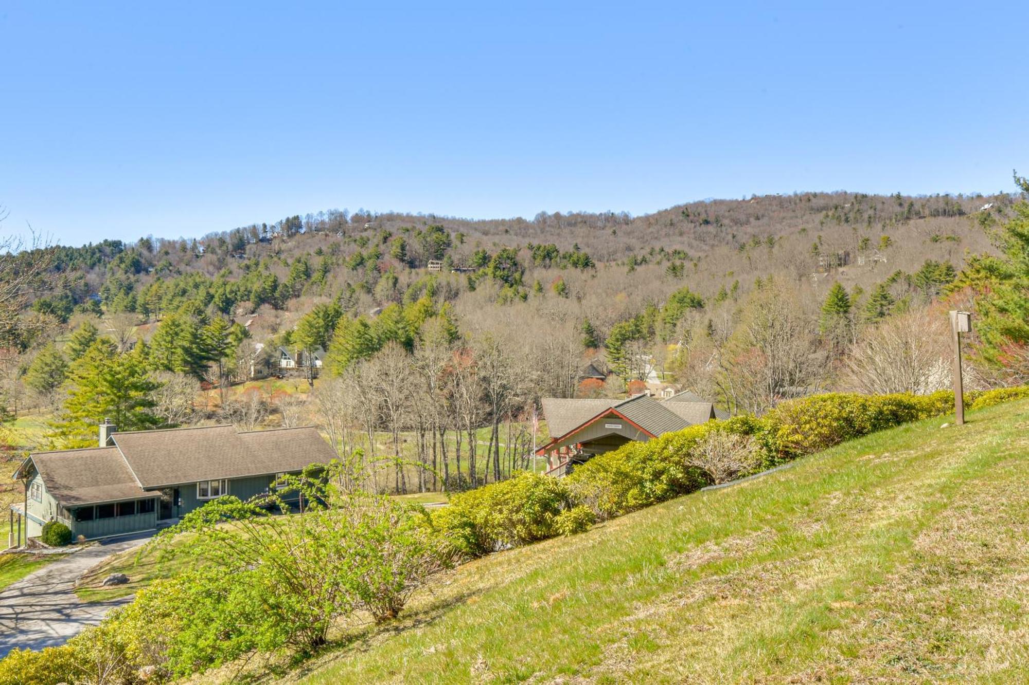 Newly Renovated Sky Valley Condo With Mountain Views Bagian luar foto
