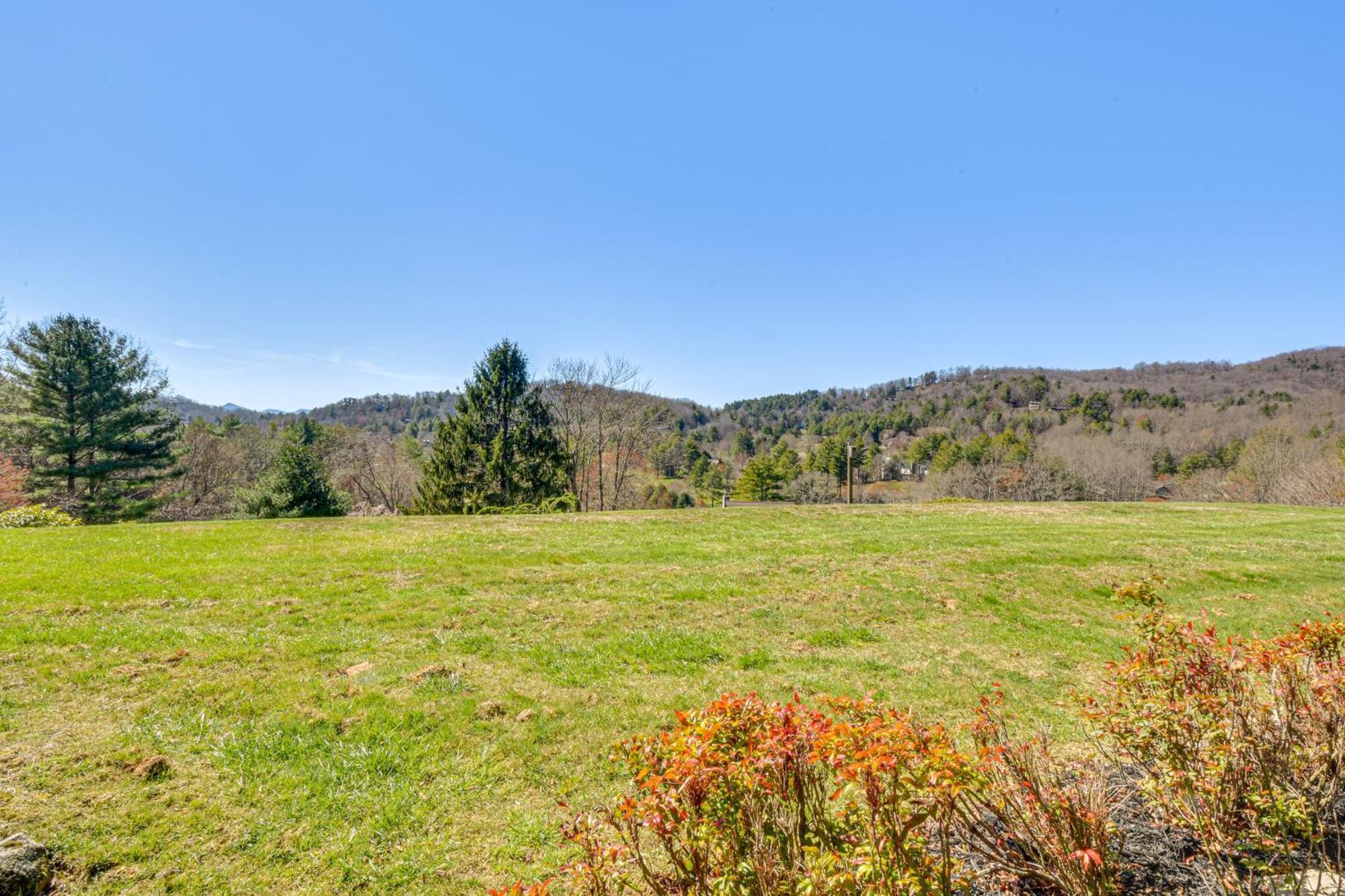 Newly Renovated Sky Valley Condo With Mountain Views Bagian luar foto